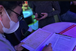 Đột kích quán bar bắt quả tang nhiều bạn trẻ sử dụng bóng cười