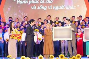 Nhức nhối tình trạng doanh nghiệp nợ tiền ủng hộ người nghèo