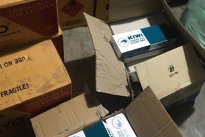 An Giang: Phát hiện hóa nhập lậu cất giấu trong chợ nông sản