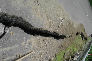 Thanh Hóa: Quốc lộ 217 nứt bất thường dài 200m