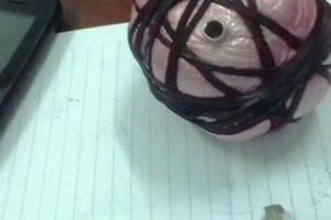 Phát hiện vật lạ nghi là mìn chuẩn bị phát nổ dưới gầm ô tô