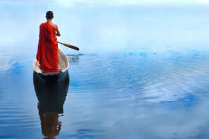 Tâm bất biến giữa dòng đời vạn biến