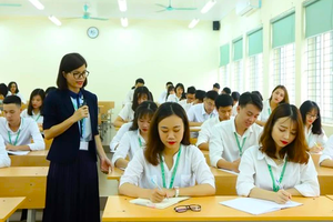 Đẩy mạnh phổ cập giáo dục, phân luồng học sinh trong giáo dục phổ thông