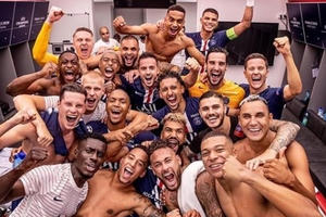 Chủ tịch PSG phấn khích, Neymar và Mbappe chờ lên ngôi