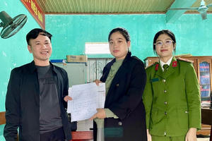 Hà Tĩnh: Công an thị trấn Lộc Hà hỗ trợ công dân trả lại 1,7 tỷ đồng cho người chuyển khoản nhầm