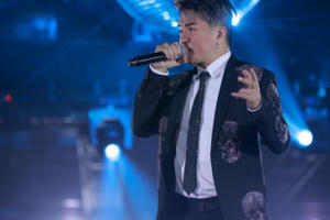 Đàm Vĩnh Hưng đem loạt hit lên sân khấu, khẳng định đẳng cấp hát live