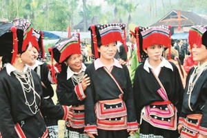 Độc đáo cỗ Tết cúng thịt chuột