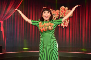 Việt Hương quay trở lại ngồi ghế đỏ Làng Hài Mở Hội