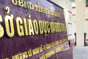 Rúng động gian lận thi ở Hòa Bình: “Cài” người của mình vào tổ chấm thi Rúng động gian lận thi ở Hòa Bình: “Cài” người của mình vào tổ chấm thi