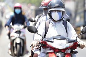 Dự báo thời tiết ngày 17/6: Khu vực Bắc và Trung Bộ nắng như "đổ lửa", nhiều nơi trên 38 độ C