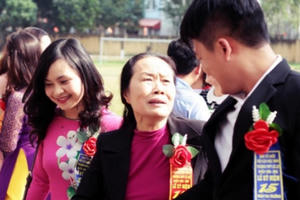 Cựu học sinh THPT Lê Lợi (Thọ Xuân, Thanh Hoá) tri ân nhà trường sau 15 năm ngày ra trường