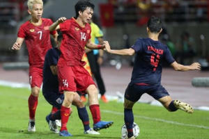 Dấu ấn người hùng thầm lặng Tuấn Anh trong 90 phút nghẹt thở với Thái Lan Dấu ấn người hùng thầm lặng Tuấn Anh trong 90 phút nghẹt thở với Thái Lan