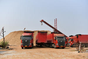 Không còn tình trạng xe siêu cơi nới, hết hạn đăng kiểm hoạt động ở đường nội bộ Cảng Cái Lân