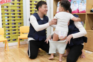 Trấn Thành tìm được cậu bé "tỉ phú" giúp vợ chồng "nổi hứng" muốn có con