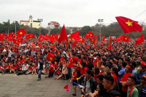 Chủ tịch UBND tỉnh Nghệ An tặng bằng khen cho 4 cầu thủ quê xứ Nghệ Chủ tịch UBND tỉnh Nghệ An tặng bằng khen cho 4 cầu thủ quê xứ Nghệ