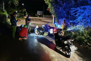 Vượt đồng, “né” chốt kiểm dịch chở bạn đi mua ma túy về sử dụng Vượt đồng, “né” chốt kiểm dịch chở bạn đi mua ma túy về sử dụng