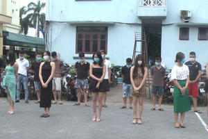 Hưng Yên: 7 thanh niên dương tính với ma túy tại quán karaoke Nhật Quang