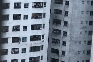 Những điều trông thấy ở “tổ ong chật chội” Linh Đàm Những điều trông thấy ở “tổ ong chật chội” Linh Đàm