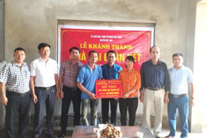 Hà Nội: Trên 2.000 hộ nghèo và 22.000 hộ cận nghèo cần hỗ trợ