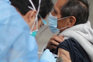 Cụ ông 85 tuổi ở Hà Nội trở thành F0 sau khi mệt mỏi, sốt