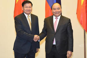 Việt Nam - Lào: Phấn đấu tăng 10% kim ngạch thương mại