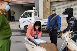 Hà Nội: Công bố 16 mức xử phạt vi phạm chống dịch, cao nhất có thể xử lý hình sự