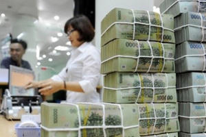 Thu ngân sách giảm, chi ngân sách tăng sau 4 tháng đầu năm 2023