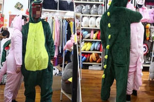 Sinh viên nghèo mua gì ngày Lễ tình nhân?