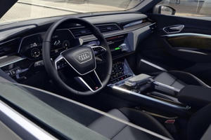 Triệu hồi xe điện Audi do lỗi bộ trợ lực phanh