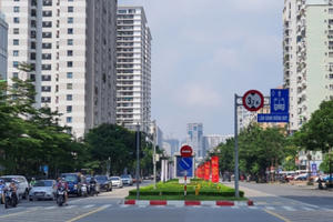 Bí thư Thành ủy Hà Nội: Áp dụng Chỉ thị 16 để bảo vệ an toàn tính mạng người dân!