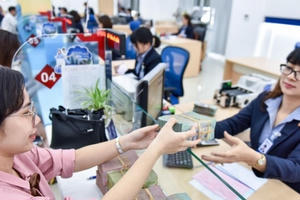 Hơn 4.000 nhân viên ngân hàng nghỉ việc năm qua