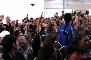 Ngư dân Sầm Sơn yên tâm bám biển sau buổi đối thoại với Bí thư