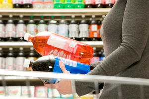 Những đất nước nào đã bãi bỏ Thuế tiêu thụ đặc biệt đối với nước giải khát có đường