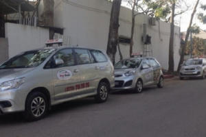 Tài xế taxi Phú Quốc đình công vì bị nợ lương? Tài xế taxi Phú Quốc đình công vì bị nợ lương?