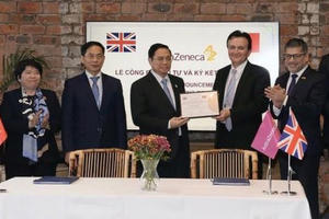Việt Nam mua thêm 25 triệu liều vaccine phòng COVID-19 của AstraZeneca
