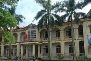 Hải Dương: Bắt tại trận Bí thư, Chủ tịch xã đánh bạc