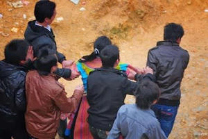 Luật hôn nhân có dung túng cho tục 'bắt vợ"? Luật hôn nhân có dung túng cho tục 'bắt vợ"?