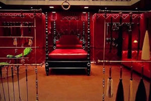 Đột nhập 'Phòng tiêu khiển' của tỷ phú bạo dâm '50 sắc thái' thiết kế thế nào?