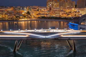 Chiêm ngưỡng Cầu Hôn và thị trấn Hoàng Hôn đẹp như một thước phim giả tưởng