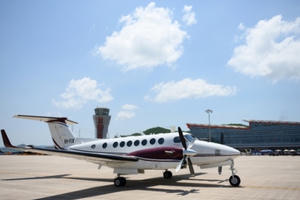 Cận cảnh chuyến bay đầu tiên hạ cánh xuống Cảng hàng không quốc tế Vân Đồn