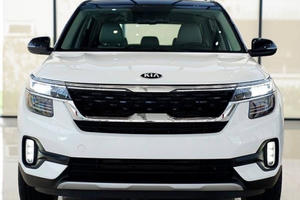 Nhiều ô tô mới ra mắt, tăng trang bị đội giá bán