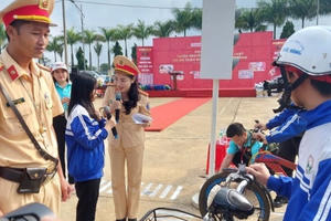 Báo Pháp luật Việt Nam tổ chức Đoàn caravan Tuyên truyền phổ biến pháp luật và An toàn giao thông tại Đắk Nông Báo Pháp luật Việt Nam tổ chức Đoàn caravan Tuyên truyền phổ biến pháp luật và An toàn giao thông tại Đắk Nông