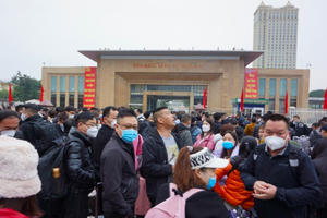 Quy định mới khi thông quan qua của khẩu Quốc tế Móng Cái