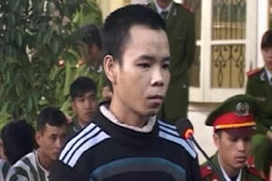 Hú vía vì không cho tiền gã bợm nhậu