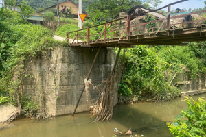 Yên Bái: Hiểm họa cây cầu xuống cấp, người dân lo lắng, bất an