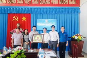 Đoàn Thanh niên Bộ Tư pháp làm việc với Đoàn Khối các cơ quan và doanh nghiệp tỉnh Hậu Giang