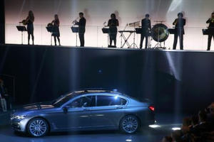 Những mẫu xe tự lái “sang chảnh” năm 2018