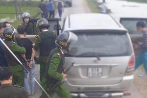 Công an Hà Tĩnh bắt gọn 2 đối tượng trên chiếc Innova 7 chỗ cùng 45 kg ma túy