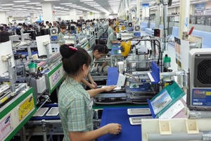 Xuất khẩu điện thoại và linh kiện vọt tăng hơn 80% trong tháng 1/2018