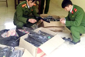Thanh Hoá: Tịch thu 120 khẩu súng bắn đạn nhựa nguy hiểm